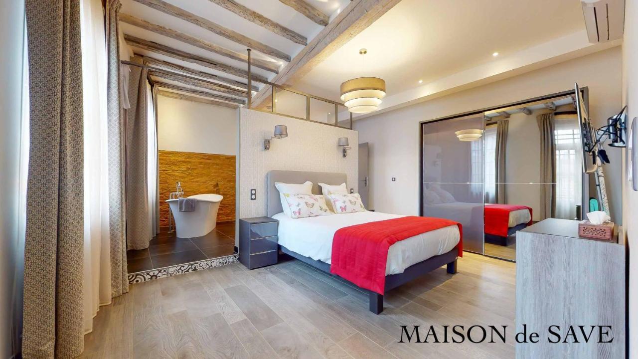 Maison De Save L'Isle Jourdain Bagian luar foto
