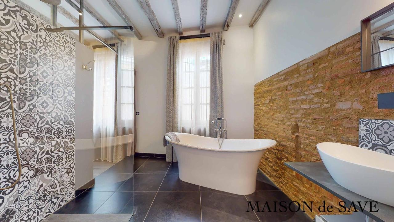 Maison De Save L'Isle Jourdain Bagian luar foto