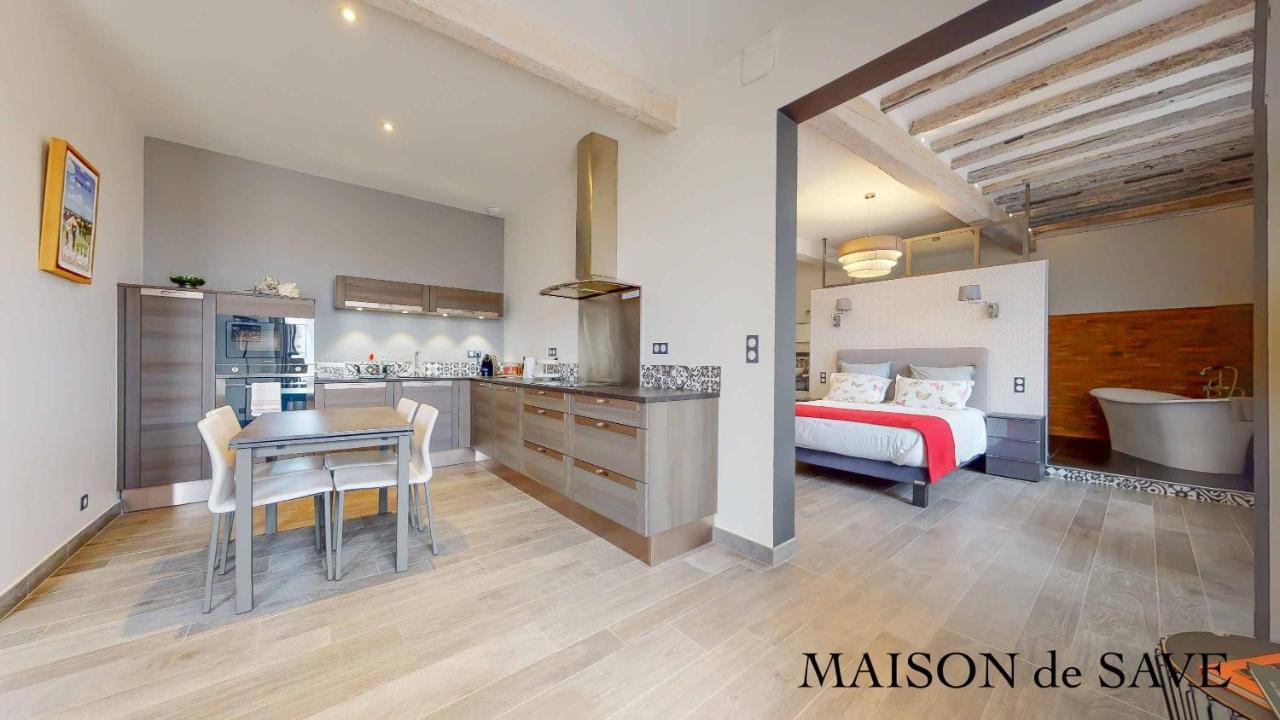 Maison De Save L'Isle Jourdain Bagian luar foto